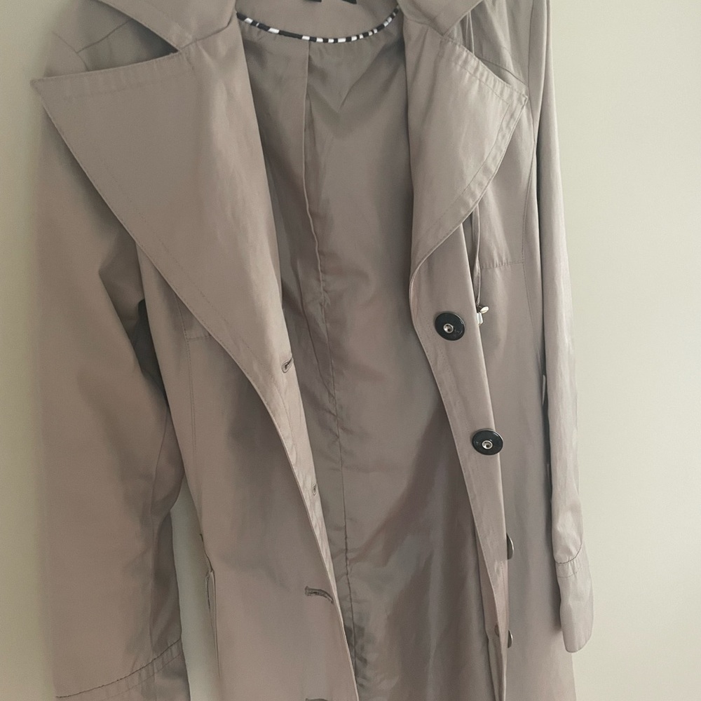 Black Rivet spring coat, great condition, no damage, size S